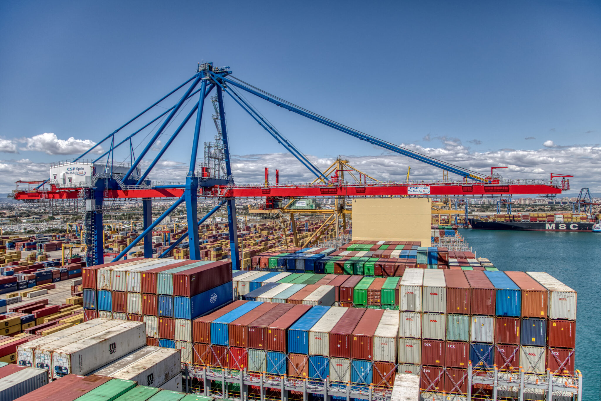 Angola, Israel, and Algeria lead the traffic increases at Valenciaport in February
