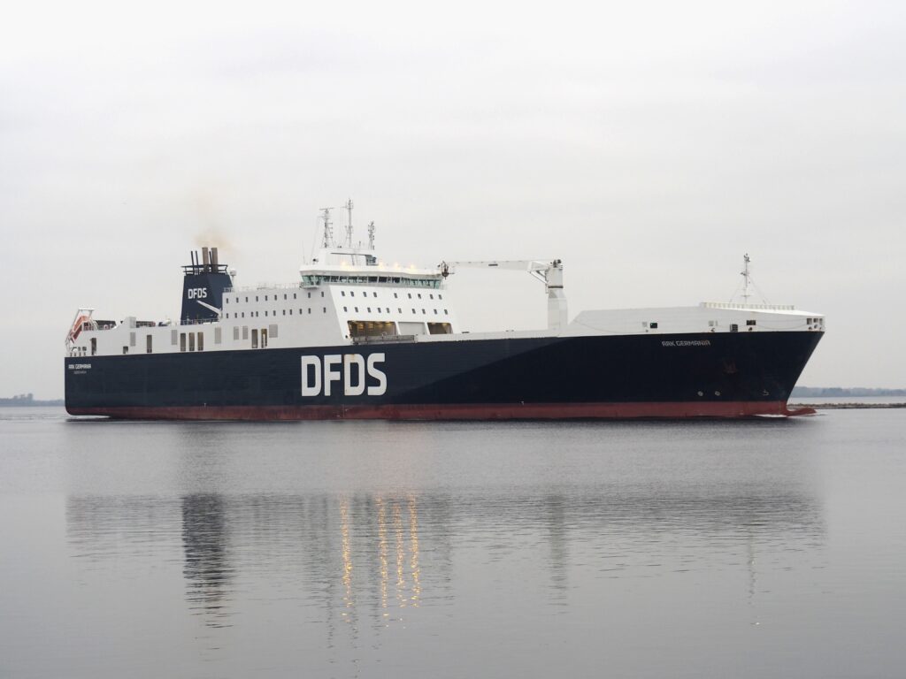 DFDS awarded extended contract with Danish Defence