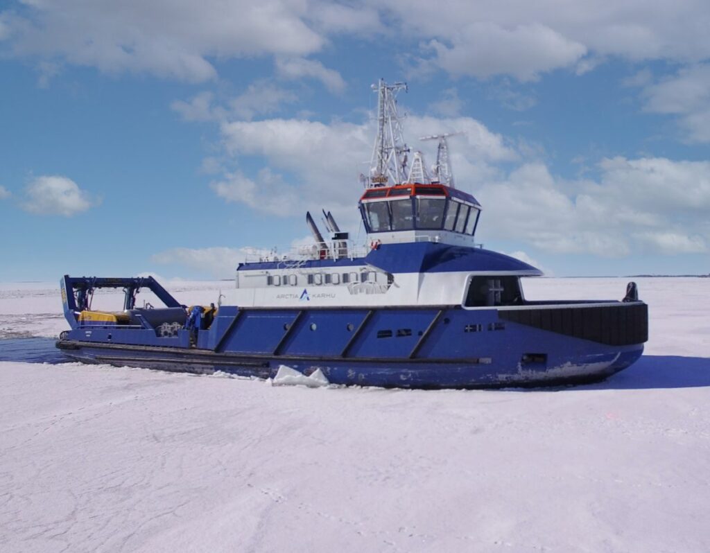 Boluda strengthens its position in the port towing and icebreaking market in Northern Europe