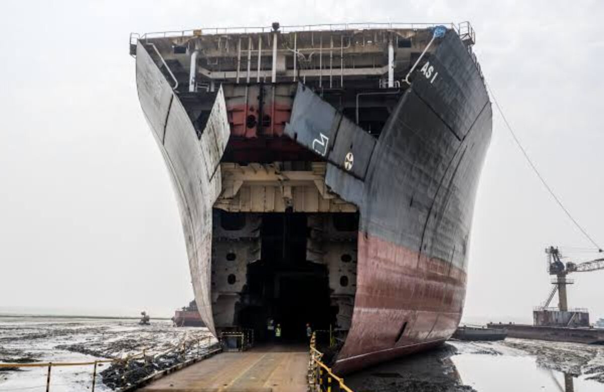 Nine Dead as $4,000 Fine Exposes Shipbreaking Safety Crisis in Bangladesh