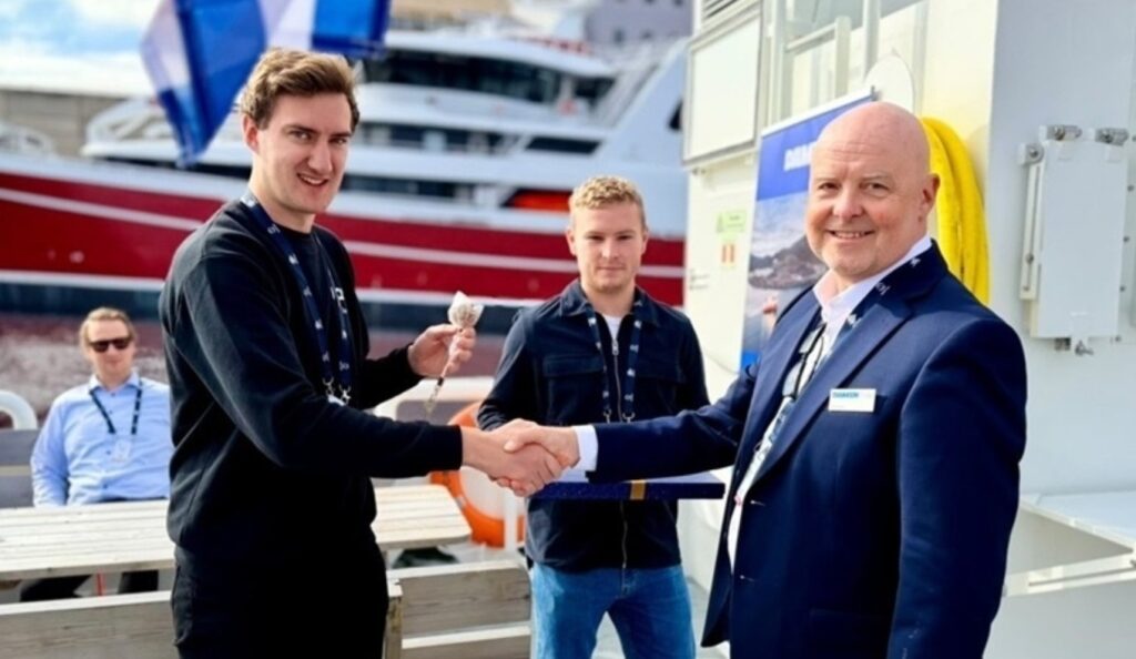 Hybrid Workboat Cuts Emissions as Mowi Norway Receives Final Vessel