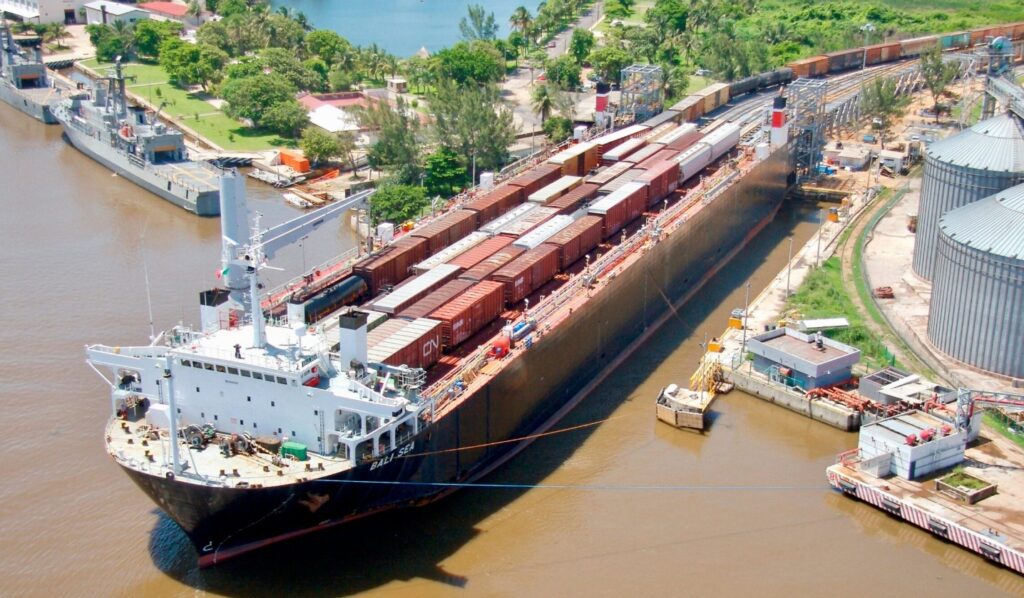 México ship rail