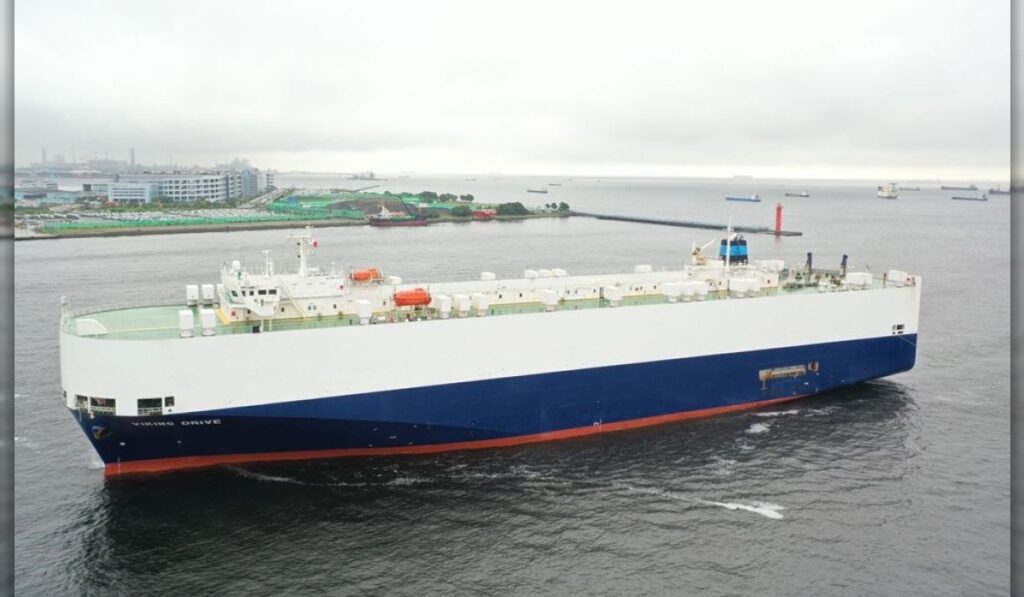 lng dual-fuel car carriers
